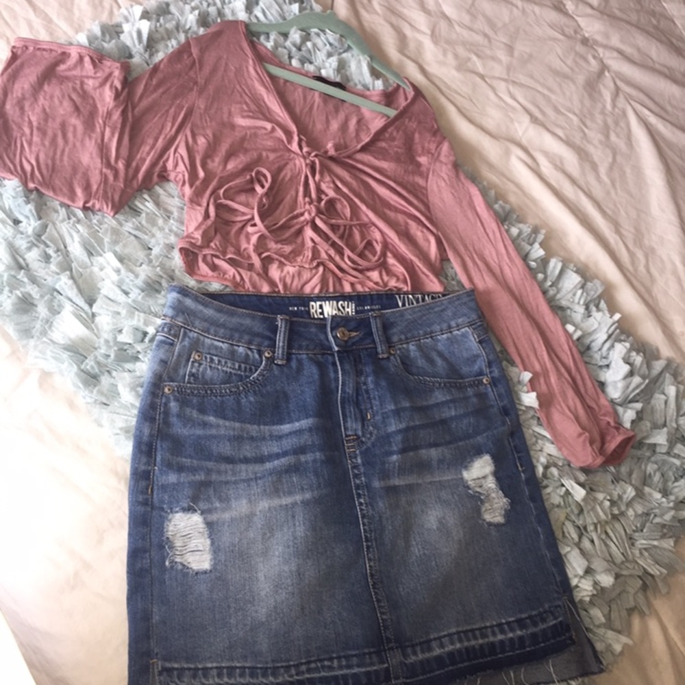 SOFT PURPLE LONG SLEEVED TIE-UP CROP TOP